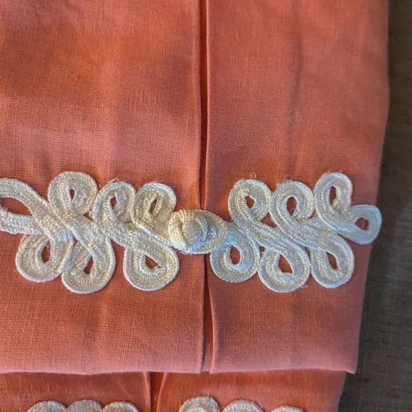 Ballard Kiki Frog Closure Pillow Cover - Picture 8 of 8